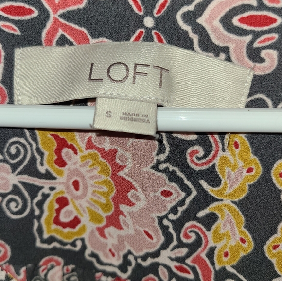 LOFT Women's Floral Patterned Blouse - Gray Muticolored - Picture 3 of 5